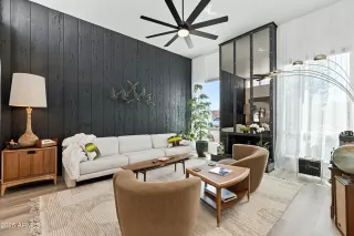 Photo #4: 6912781 Listing