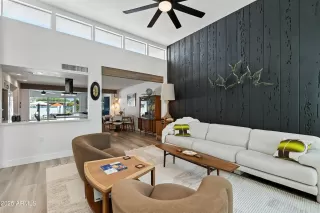 Photo #6: 6912781 Listing