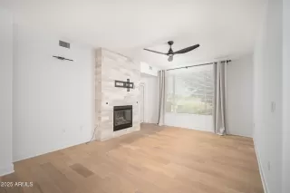Photo #4: 6912917 Listing 