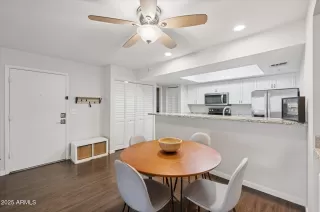 Photo #4: 6913279 Listing 