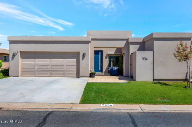 MLS: 6913299 Condo For Sale