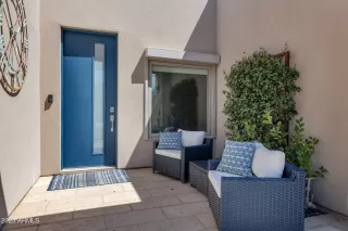 Photo #1: 6913299 Listing 