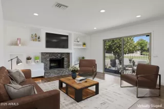 Photo #4: 6913299 Listing 