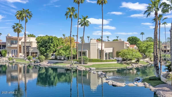 MLS: 6913334 Condo For Sale