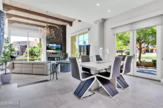 Photo #1: 6913334 Listing