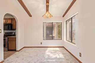 Photo #6: 6913412 Listing 