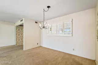 Photo #5: 6913552 Listing 