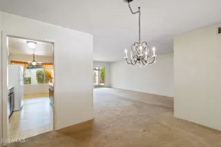 Photo #6: 6913552 Listing 