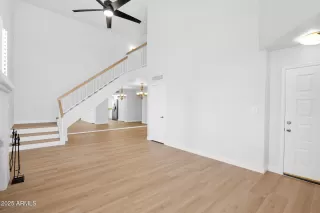 Photo #6: 6913616 Listing 