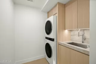 Photo #6: 6913624 Listing 