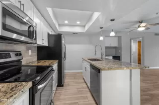 Photo #2: 6913855 Listing