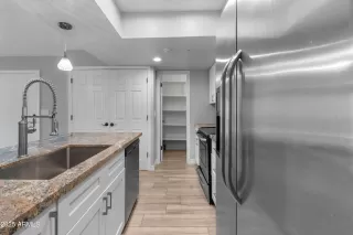 Photo #3: 6913855 Listing