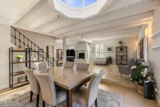 Photo #2: 6914079 Listing