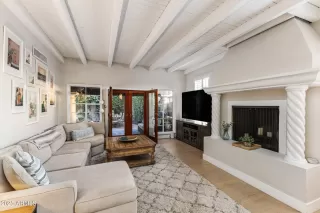 Photo #5: 6914079 Listing