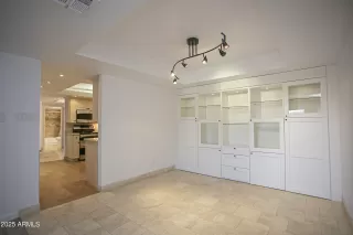 Photo #3: 6914148 Listing