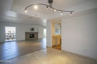 Photo #4: 6914148 Listing
