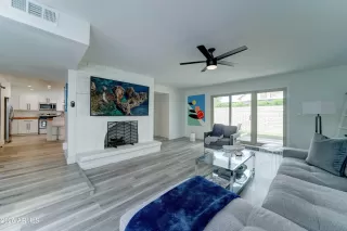 Photo #4: 6914160 Listing