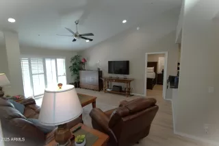 Photo #2: 6914214 Listing