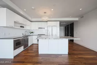 Photo #3: 6914266 Listing 