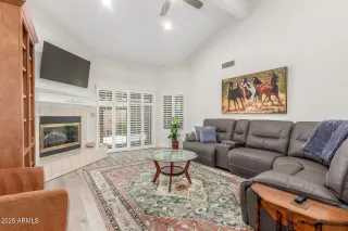 Photo #5: 6914313 Listing