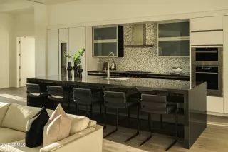 Photo #6: 6914347 Listing 