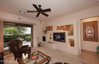 Photo #3: 6914363 Listing