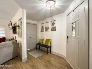 Photo #5: 6914513 Listing 