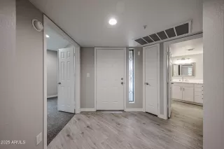 Photo #1: 6914528 Listing