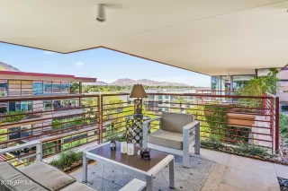 Photo #4: 6914583 Listing