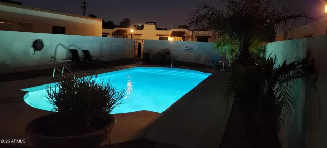 MLS: 6914689 Condo For Sale