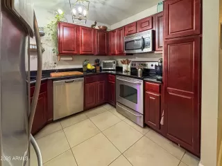 Photo #1: 6914759 Listing 