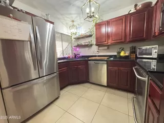 Photo #3: 6914759 Listing 