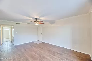 Photo #4: 6915108 Listing 