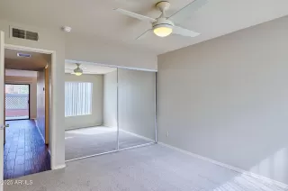 Photo #6: 6915108 Listing 