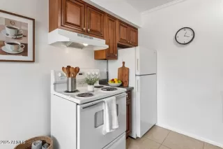 Photo #3: 6915216 Listing