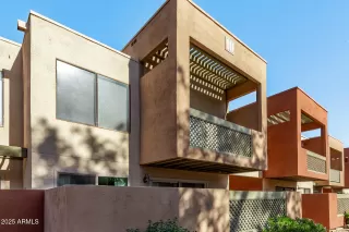 Photo #2: 6915412 Listing