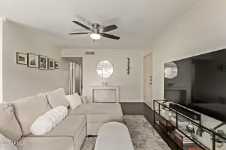 Photo #6: 6915412 Listing