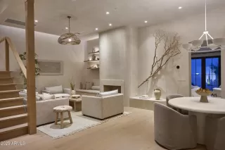 Photo #2: 6915428 Listing