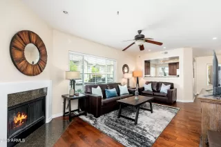 Photo #5: 6915493 Listing