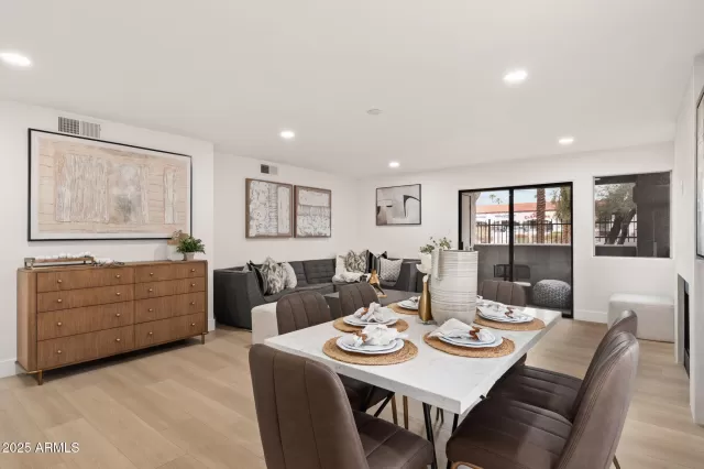 MLS: 6915572 Condo For Sale