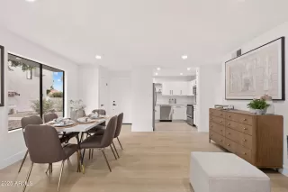 Photo #3: 6915572 Listing