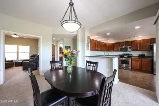 Photo #3: 6915664 Listing 