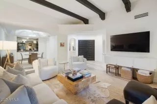 Photo #4: 6915696 Listing 