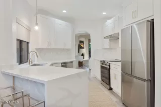 Photo #6: 6915696 Listing 