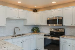 Photo #1: 6915702 Listing