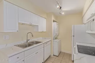 Photo #3: 6915785 Listing 