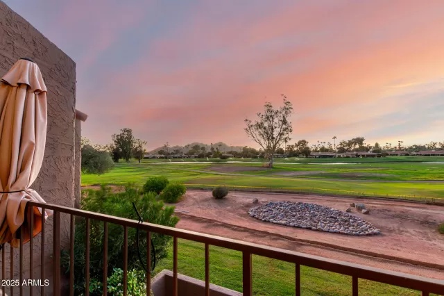 MLS: 6915886 Condo For Sale