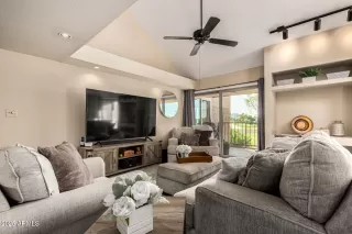 Photo #6: 6915886 Listing