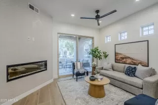 Photo #2: 6915945 Listing