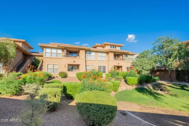 MLS: 6915997 Condo For Sale